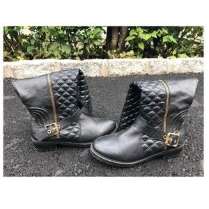 Steve Madden Black Boots